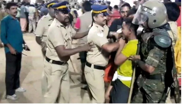 উত্তেজনা-সংঘাত গতকাল শবরীমালাকে কেন্দ্র করে, বাদ পড়েনি মুখ্যমন্ত্রীর বাসভবন