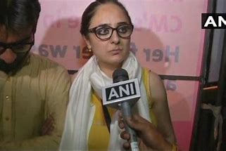 কাঠুয়া ধর্ষণ কাণ্ডের আইনজীবী দীপিকা সিং রাজাওয়াত-এর জীবন সঙ্কটে