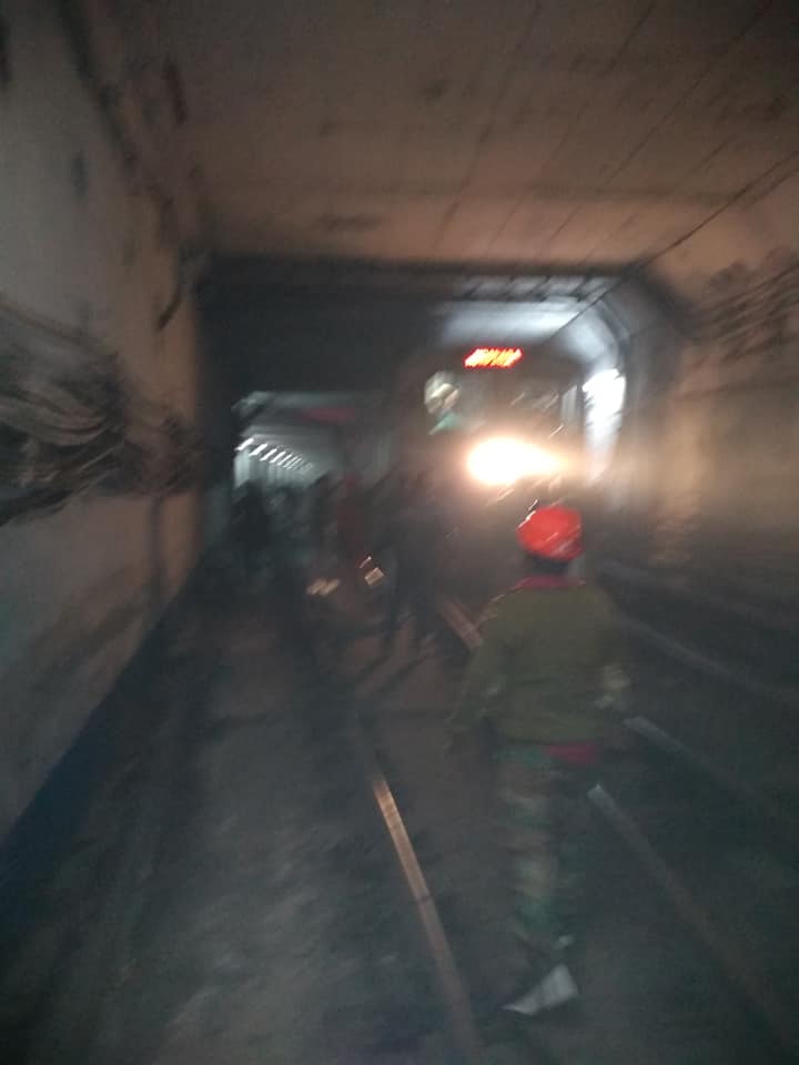 কলকাতা মেট্রোয় অগ্নিকান্ড