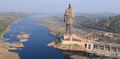 ৩০০০ কোটি টাকার মূর্তি ও দুর্ভোগ