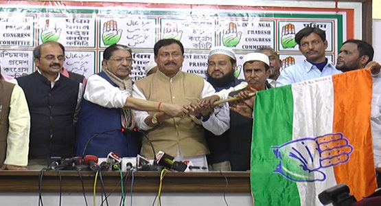 সিদ্দিকুল্লাহকে বুড়ো আঙ্গুল দেখিয়ে জমিয়ত ও এ আই ইউ ডি এফ কংগ্রেসে