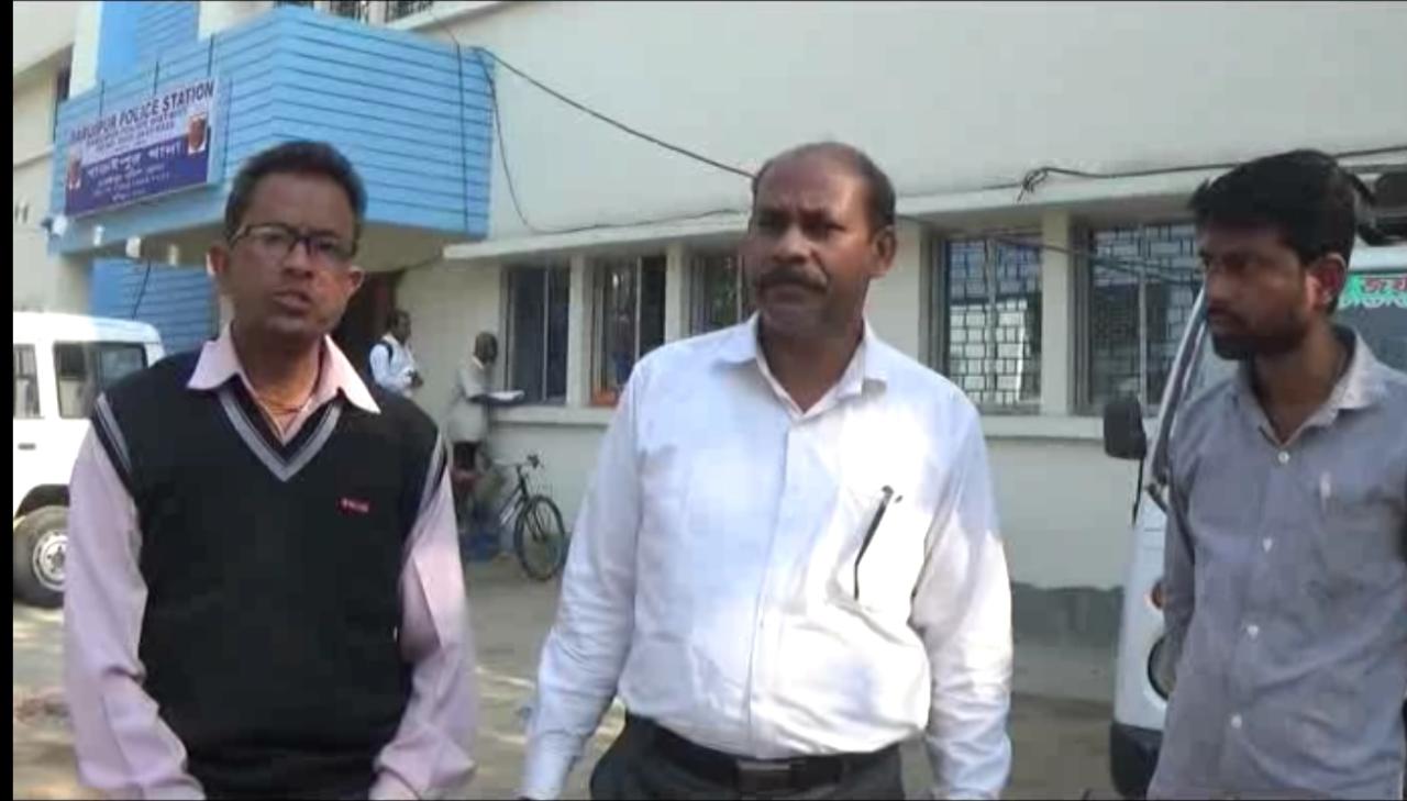 বারুইপুরে গভীর রাতে স্বর্ণ ব্যবসায়ির বাড়িতে দুষ্কৃতিদের হামলা