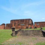 কুসংস্কারকে সাক্ষী রেখে এখনো মাটিতে ঘুমোন গ্রামবাসীরা