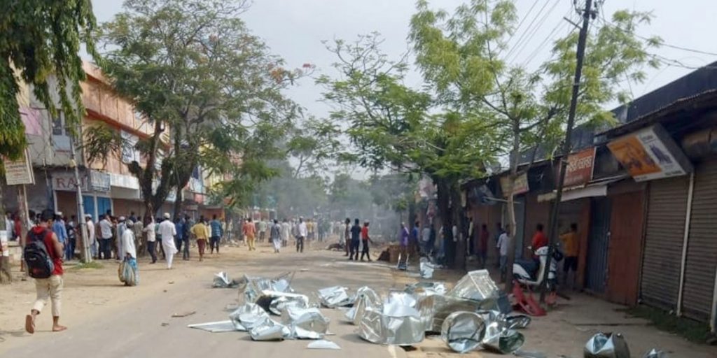 অগ্নিগর্ভ বরাক উপত্যকা, হাইলাকান্দির মসজিদে হিন্দুত্ববাদীদের হামলা